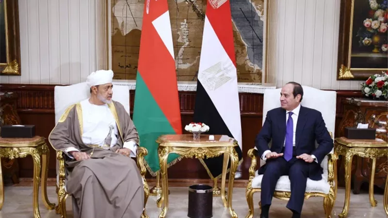 رسائل الرئيس السيسي خلال اتصاله الهاتفي مع سلطان عمان