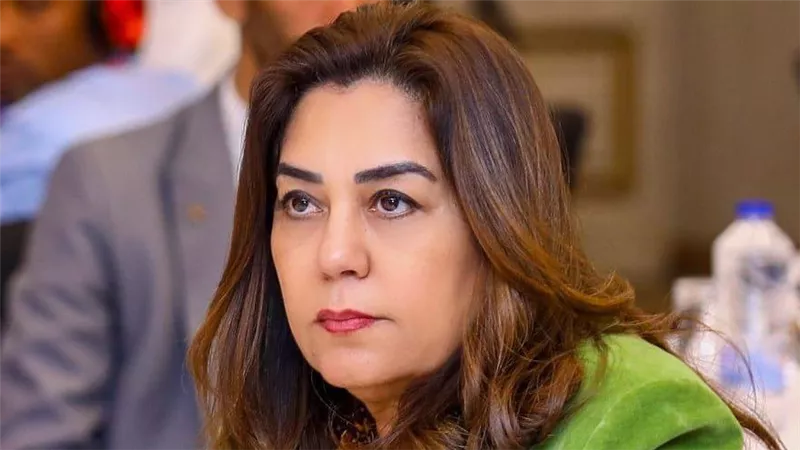 عوض: ندعم تطوير المحاور المرورية الحيوية لتحسين السيولة المرورية