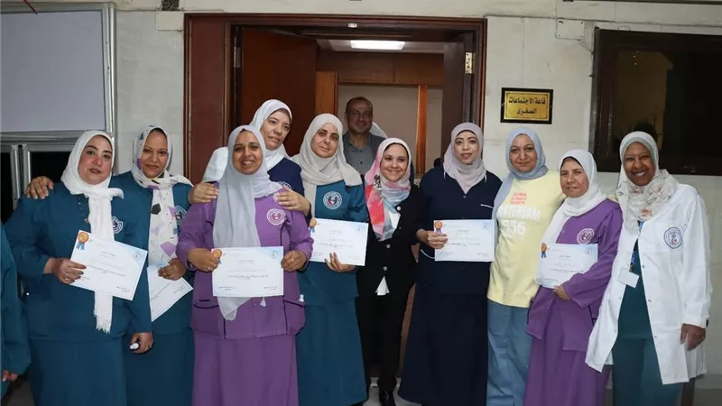 معهد بحوث أمراض العيون يحتفل باليوم العالمي لـ