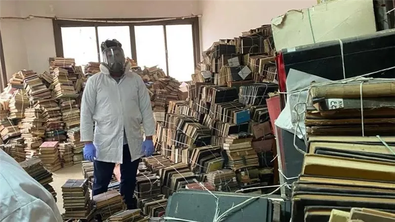 بدء تعقيم وترميم مقتنيات مكتبة دمنهور تمهيدًا لإعادة إحيائها كمركز ثقافي 