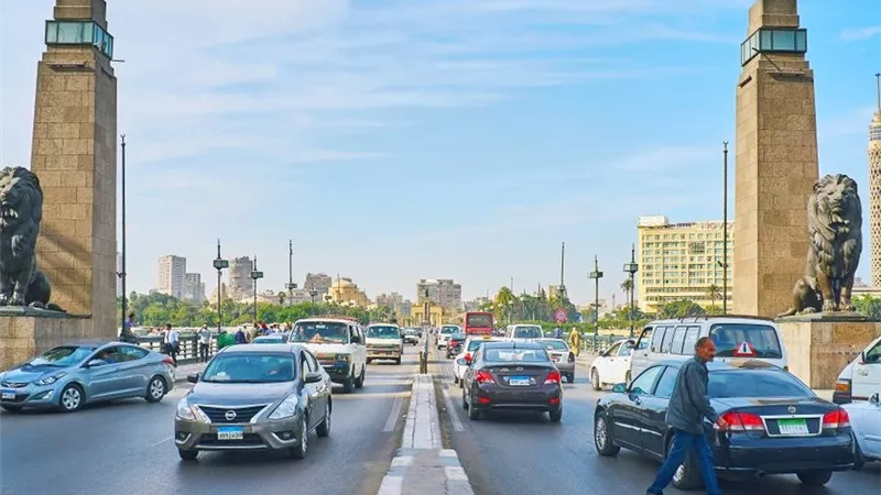 غلق كلى لكوبرى قصر النيل بالإتجاه القادم من ميدان الجزيرة إلى التحرير