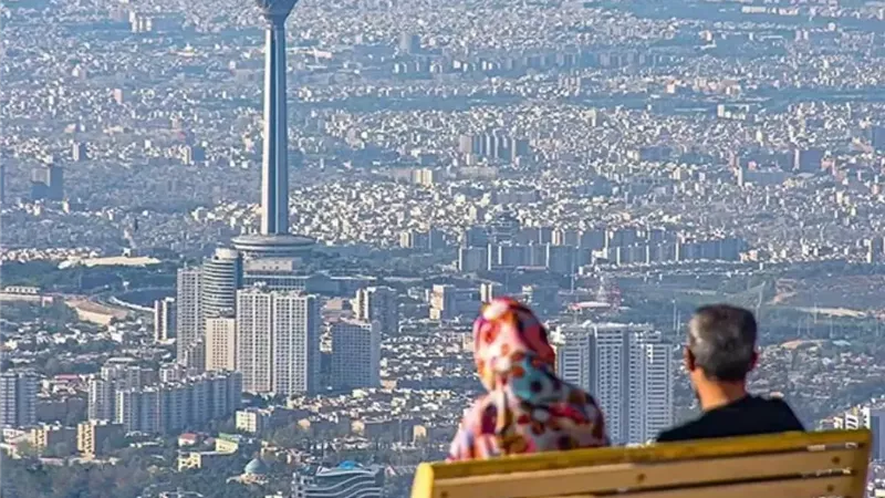 إيران تستأنف الدوام الكامل في مؤسسات الدولة بالعاصمة