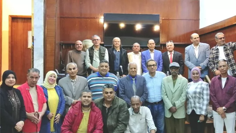 أمسية ثقافية تحتفي بالشاعر الراحل «يسري العزب» باتحاد كتاب مصر 