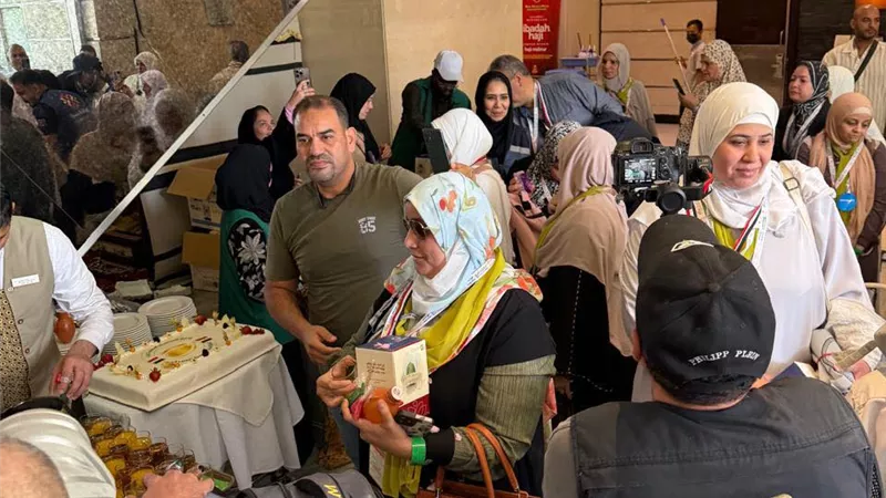 وزيرة التضامن تطمئن على وصول أول أفواج حجاج الجمعيات الأهلية إلى المدينة 