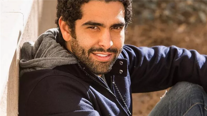 محمد كيلاني يعود للغناء بـ