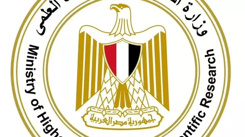 بعد نشر «إيجيبتك» التعليم العالي تتابع واقعة خدش الحياء أمام جامعة عين شمس