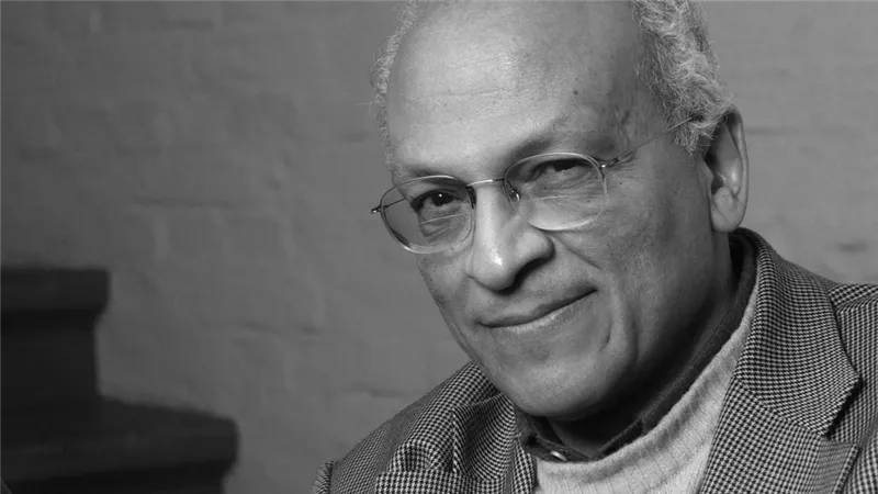 من جهينة إلى العالمية.. محطات في حياة الراحل «جمال الغيطاني»