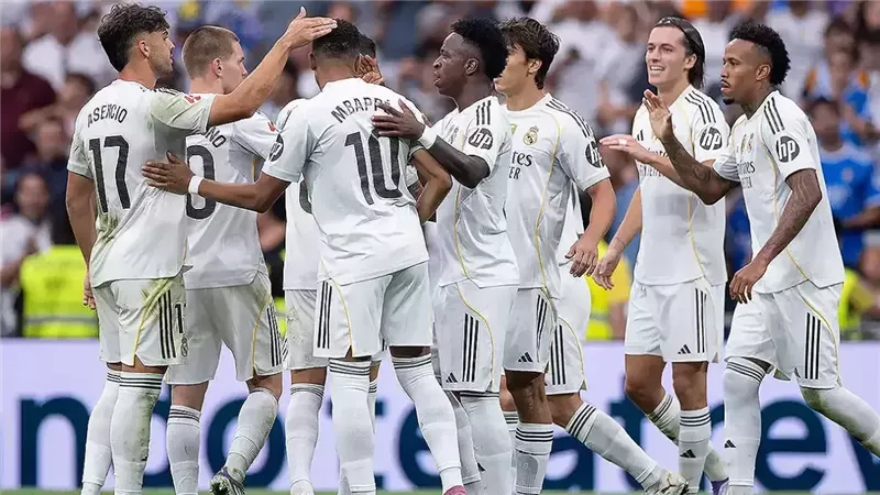 التشكيل المتوقع لريال مدريد في مواجهة برشلونة بالدوري الإسباني 