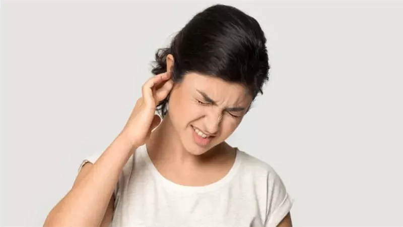ثقب طبلة الأذن يحتاج إلى جراحة في هذه الحالات|شاهد