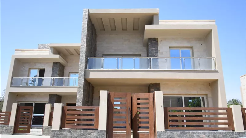 وزيرة الإسكان تتفقد تطوير مارينا ونفق البحيرات ومداخل مارينا 5