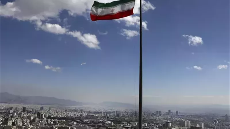 الحرس الثوري: إيران ستضرب وسط واشنطن إذا تعرضت ناقلات النفط للهجوم