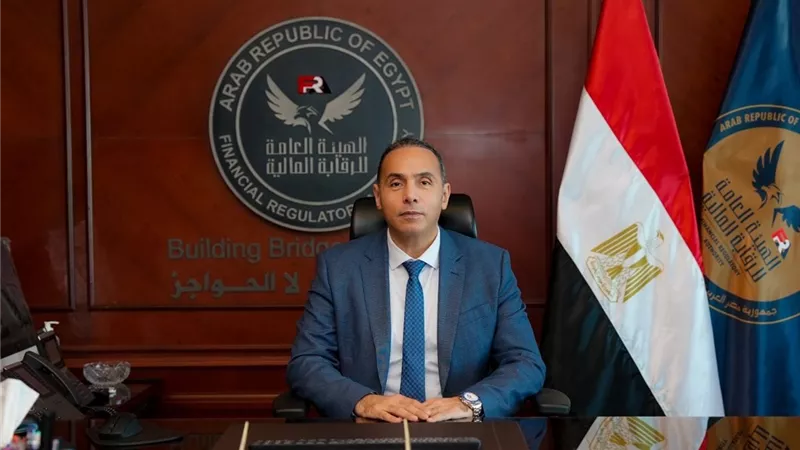 مدبولي يضم رئيس الرقابة المالية لعضوية مجلس إدارة هيئة الاستثمار