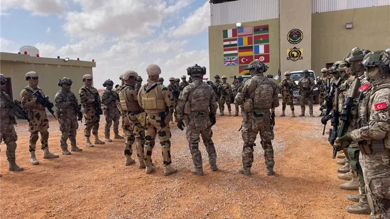  قوات الصاعقة تشارك فى فعاليات التدريب متعدد الجنسيات بليبيا وكوت يفوار