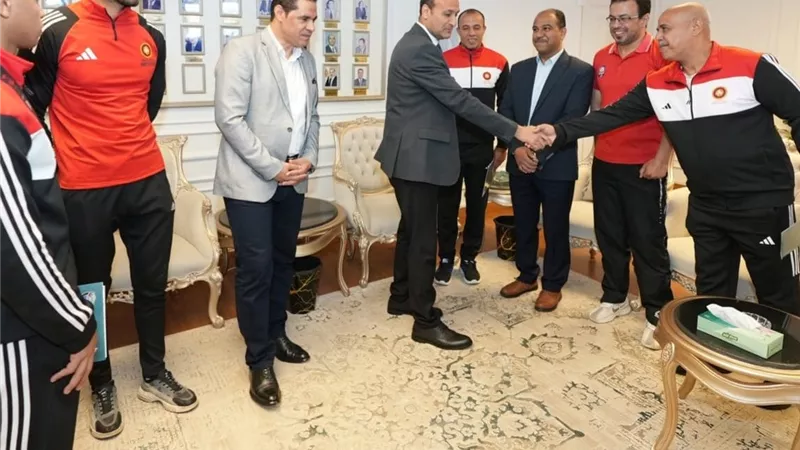 محافظ أسيوط يكرم أبطال المشروع القومي بعد تتويجهم ببطولة افريقيا للمصارعة
