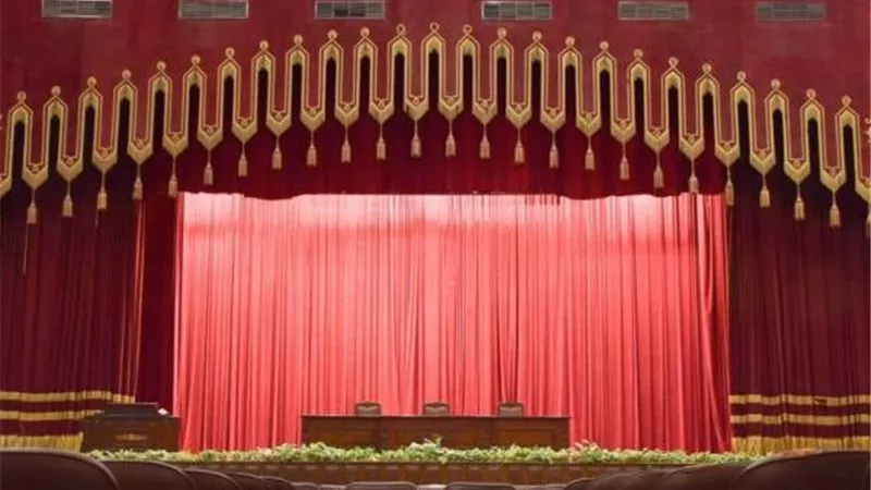 «الثقافة» تفتح باب المشاركة في الموسم الثامن من «نجوم المسرح الجامعي»