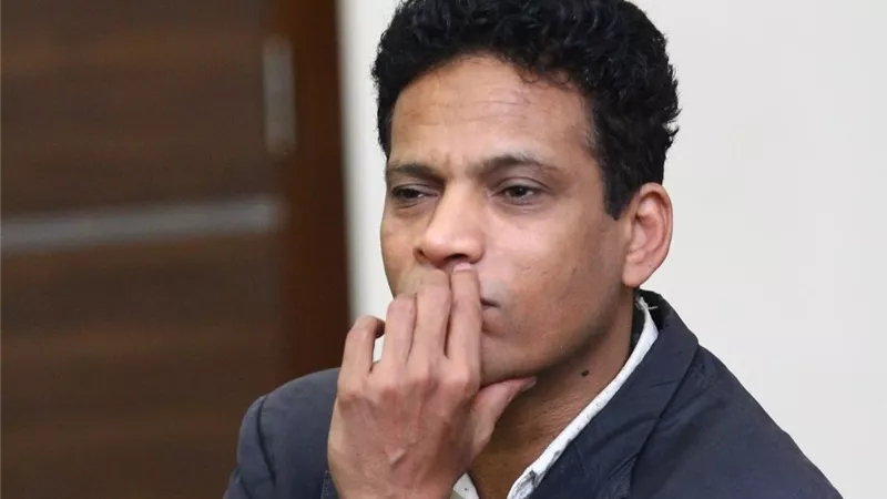 اليوم.. عزاء الشاعر والصحفي «سيد العديسي» بمسجد عمر مكرم بالقاهرة