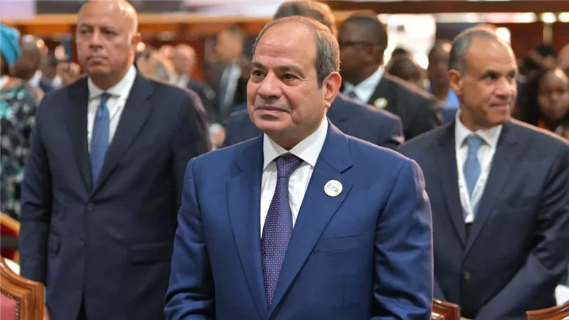 الرئيس السيسي يشارك في الجلسة الافتتاحية لقمة 