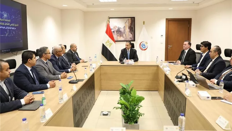 نائب وزير الصحة يعقد اجتماعاً لبحث تعزيز التحول الرقمي في القطاع الصحي