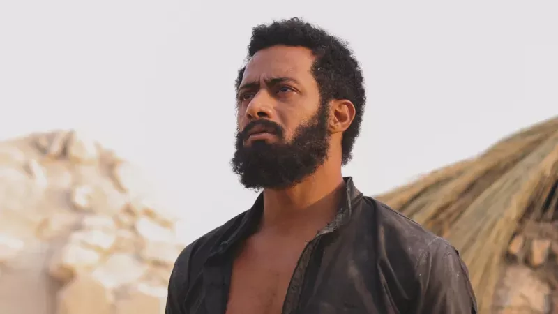 عمرو سلامة يشيد بفيلم 