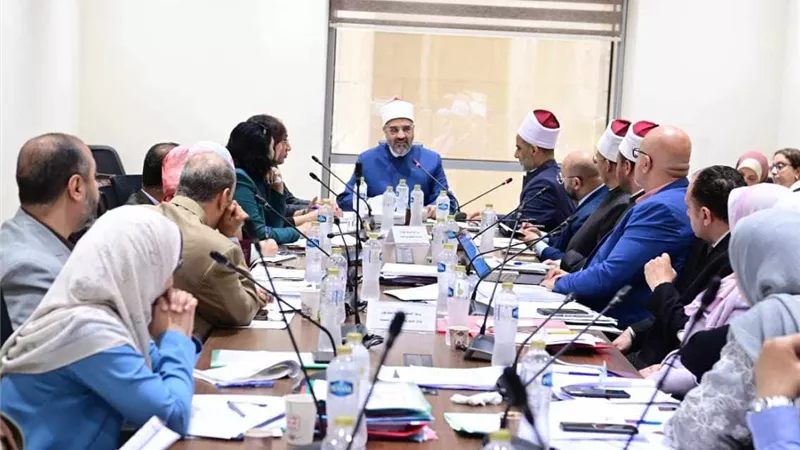  رئيس اللجنة الدينية يطالب بموازنة مرنة قادرة على خدمة أهداف الأوقاف