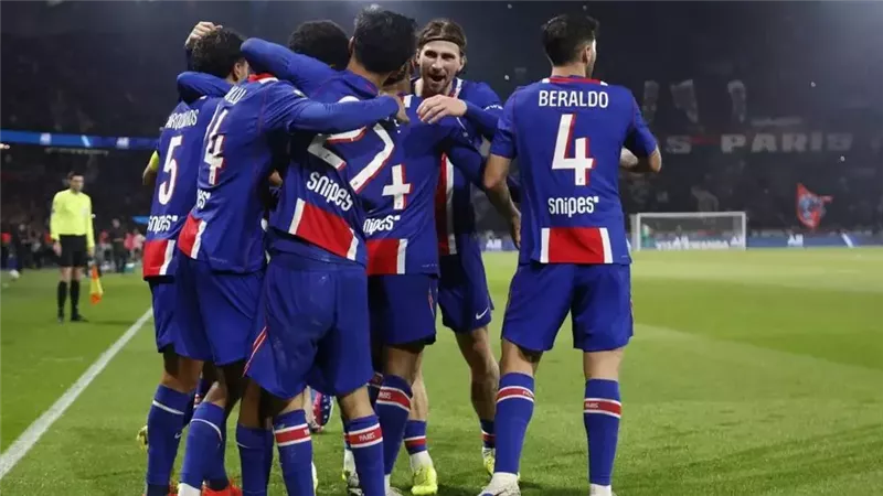 غيابات تضرب باريس سان جيرمان قبل مواجهة لانس بالدوري الفرنسي 