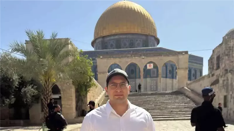 وزير النقب والجليل الإسرائيلي يقتحم ساحة المسجد الأقصى