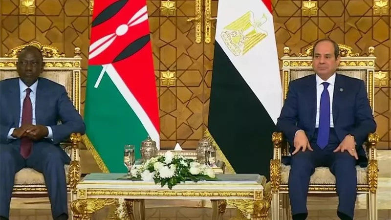 الرئيس السيسي يلتقي نظيره الكيني خلال مشاركته في قمة «أفريقيا – فرنسا»