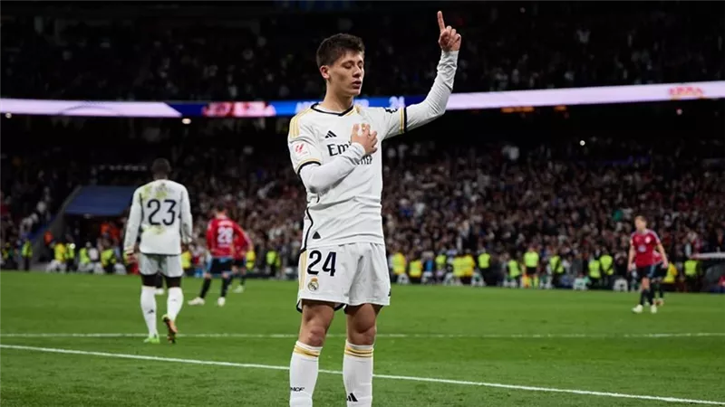 أرسنال يجهز عرضا ضخما لضم أردا جولر من ريال مدريد
