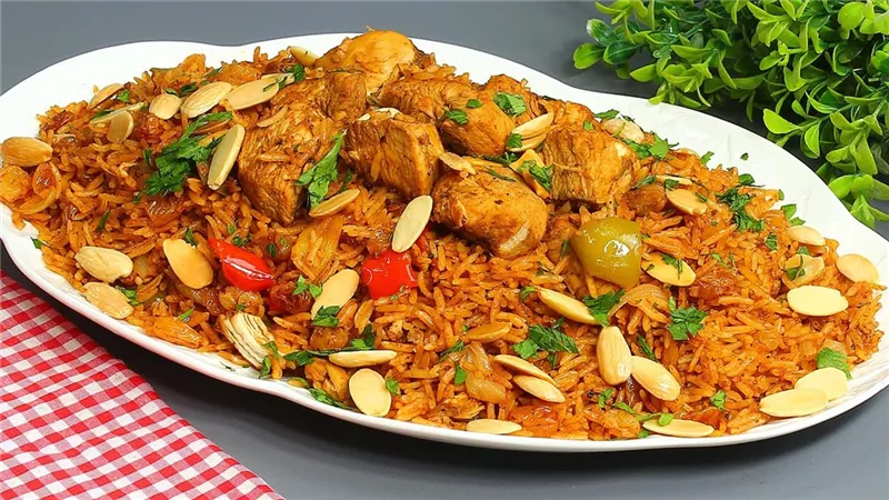 ما علاقة وجبة الدجاج بالأرز بعملية الأيض؟