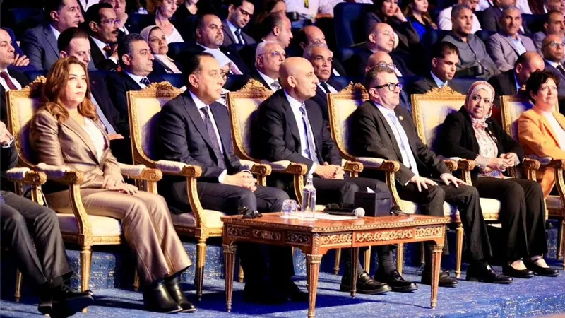 وزير التعليم : تطوير التعليم مسئولية تشاركية بين الدولة والقطاع الخاص