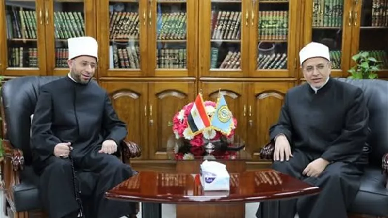 رئيس جامعة الأزهر ووزير الأوقاف يتفقدان مستشفى الزهراء لتجديد مبنى الأطفال