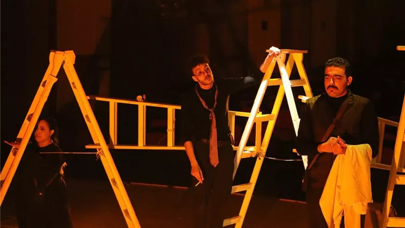 العرض المسرحي «بنفكر في اسم» في ثالث أيام مهرجان نوادي المسرح بالسامر 