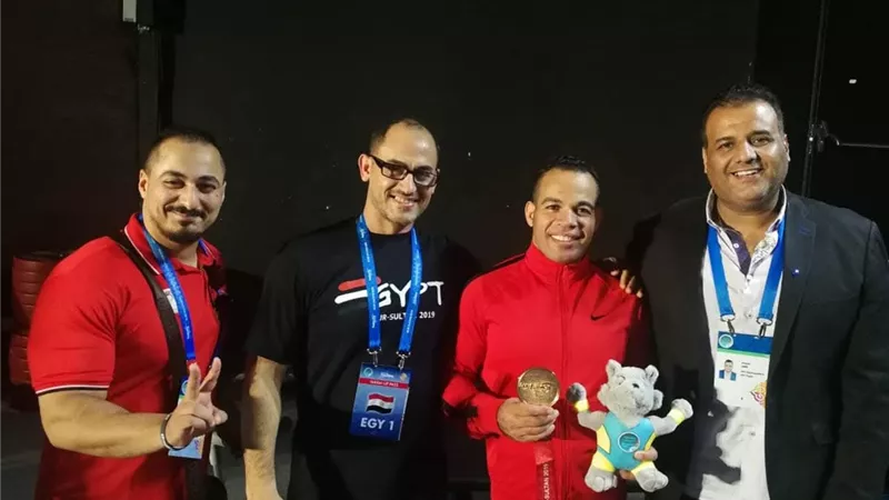 بعثة المنتخب الوطنى لرفع الأثقال البارالمبى تتوجه إلى الجزائر