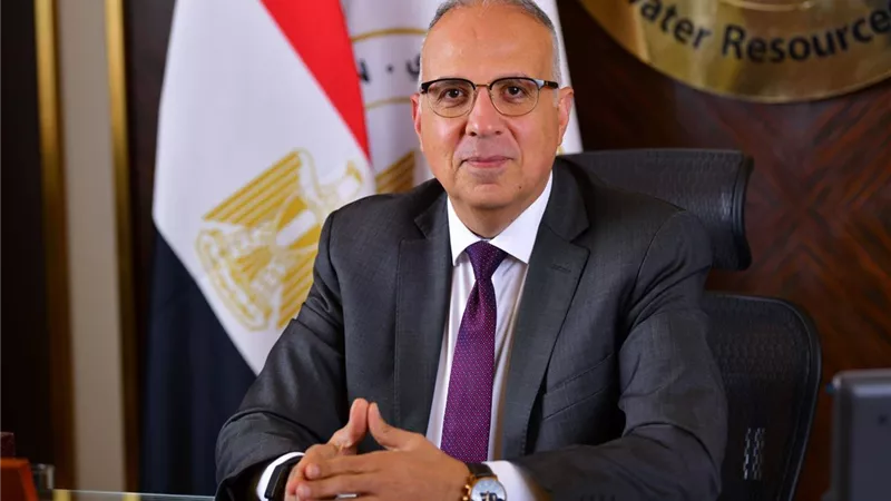 وزير الري يتابع موقف عملية إحلال وتجديد قنطرة فم بحر مويس بالقليوبية 