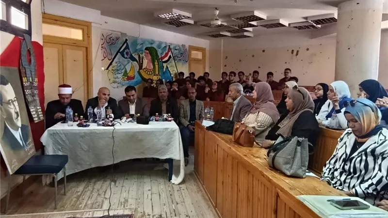 السكة الحديد تنظم ندوة توعوية لطلاب السويس لتعزيز ثقافة السلامة