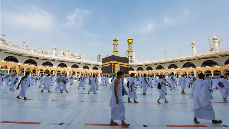 لمرضى القلق والرهاب الإجتماعي.. كيف تحافظ على صحتك النفسية في موسم الحج؟