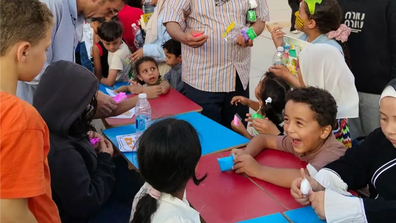 أنشطة فنية وتوعوية تحتفي باليوم العالمي للأسرة بمدينة بدر