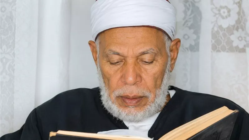 شيخ المقارئ المصرية.. وزارة الأوقاف تحيي ذكرى ميلاد الشيخ عامر السيد عثمان
