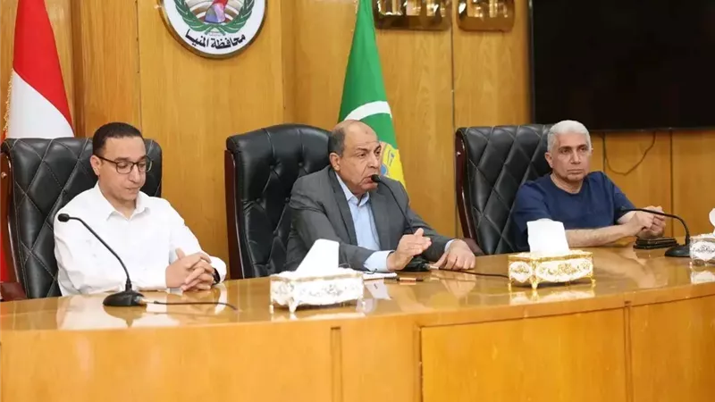 محافظ المنيا يوجّه برفع حالة الاستعداد لامتحانات نهاية العام 