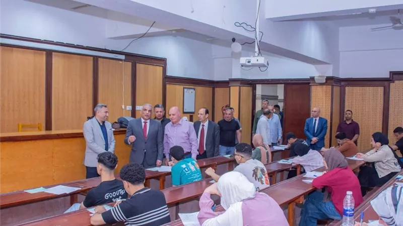 رئيس جامعة طنطا يشدد على تطبيق إجراءات الحماية المدنية والسلامة والامان