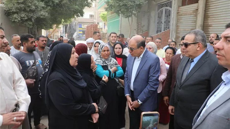  محافظ المنيا يضع حجر أساس المرحلة الثانية من مشروع مساكن بديل الإيواء 