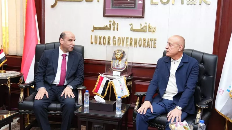 وزير العمل يستكمل جولاته في الصعيد لتوفير فرص جديدة للشباب
