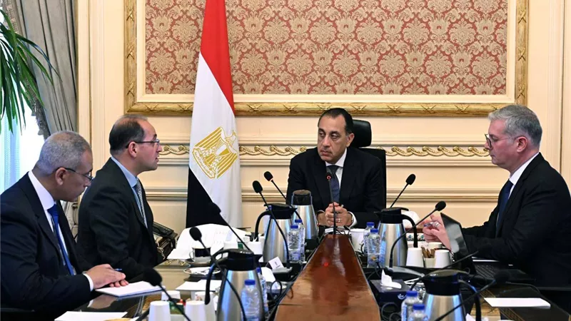 رئيس الوزراء يتابع توفير الوقود لمحطات الكهرباء استعدادا للصيف والعيد