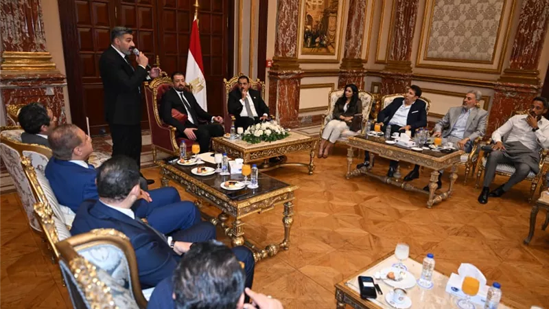  استقبال تاريخي من مجلس الشيوخ لنجوم الفن والإعلام