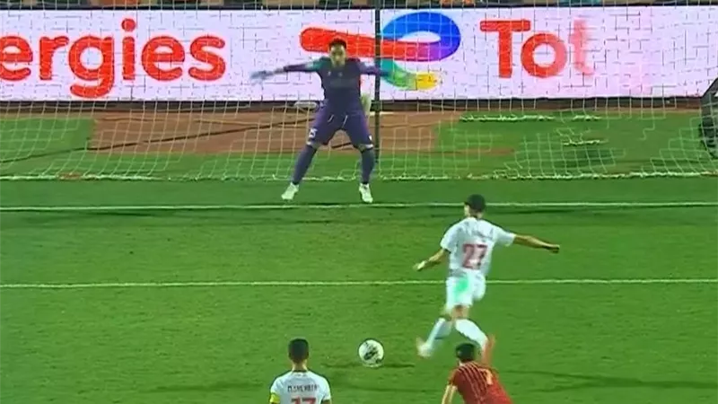 نتيجة الشوط الأول من مباراة الزمالك واتحاد العاصمة.. الفارس الأبيض يتقدم 