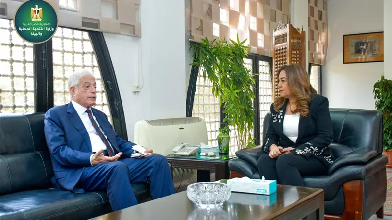 منال عوض تبحث مع مستشار رئيس الجمهورية مستجدات المشروعات التنموية 