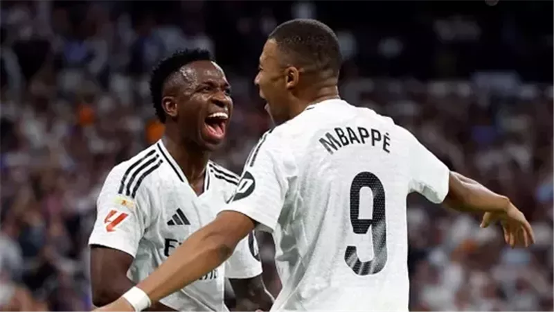 مبابي وفينيسيوس يقودان هجوم ريال مدريد أمام إشبيلية في الدوري الإسباني