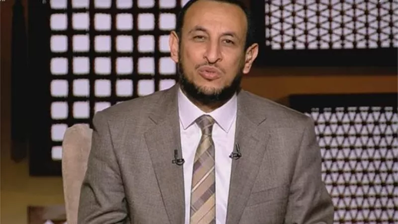 كيف يتقرب المسلم إلى الله بالفضائل وترك الرذائل؟.. رمضان عبدالمعز يجيب