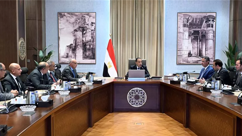 رئيس الوزراء يستعرض مستجدات جهود تطوير صناعة السكر في مصر