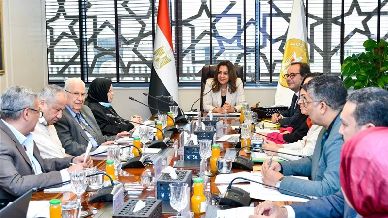 منال عوض تترأس الاجتماع الـ 48 للجنة العليا للقيد والاعتماد